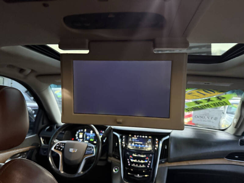 2017 Cadillac Escalade ESV Premium Luxury