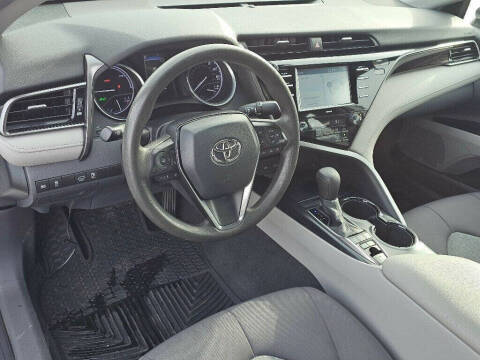 2020 Toyota Camry Hybrid LE