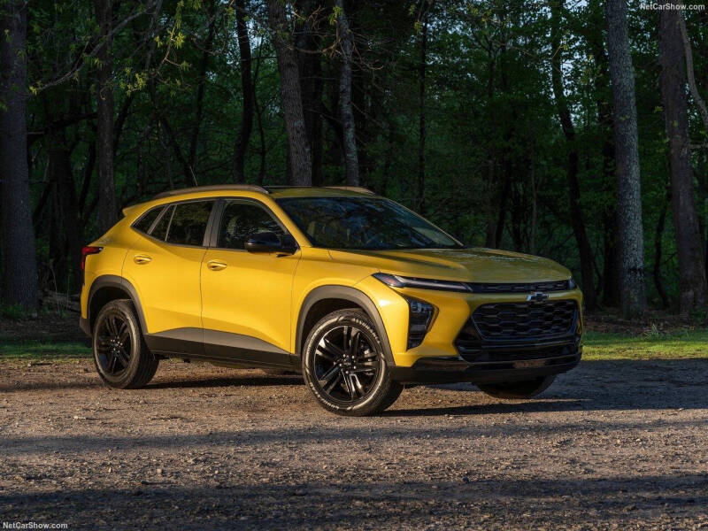 2025 Chevrolet Trax LS