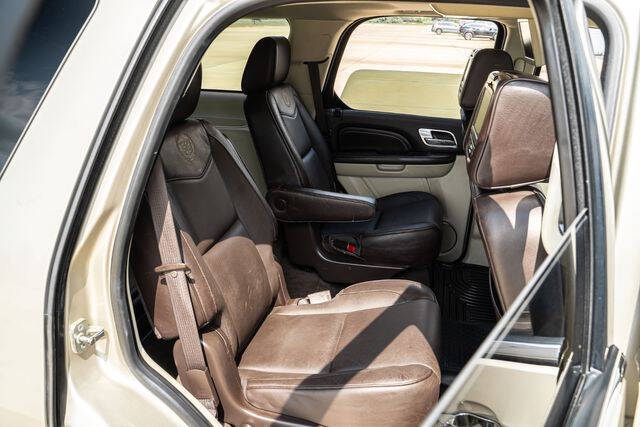 2013 Cadillac Escalade Platinum Edition