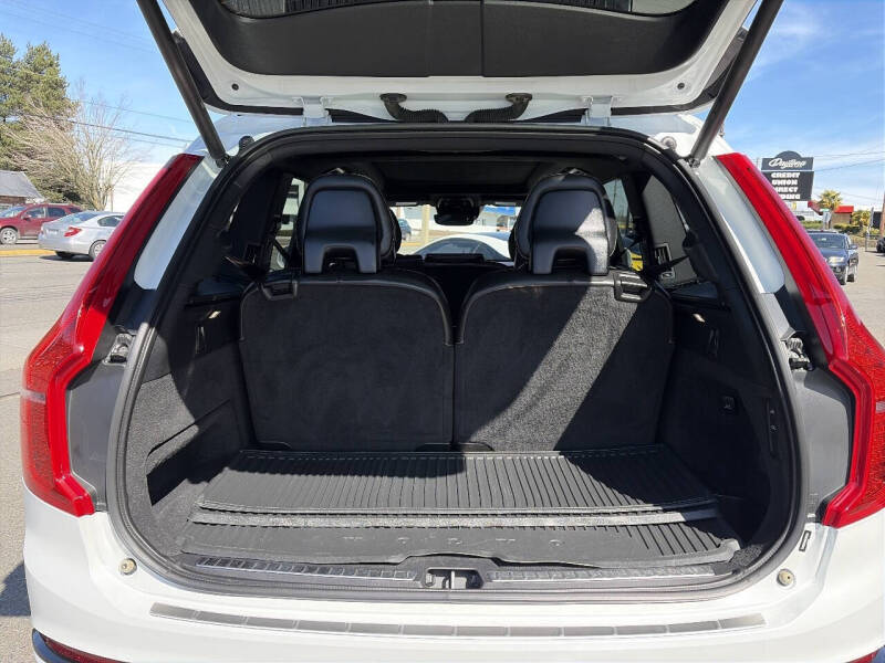 2016 Volvo XC90 T8 eAWD R-Design