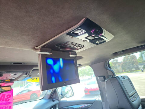 2018 Cadillac Escalade ESV Platinum