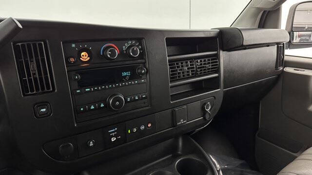 2022 Chevrolet Express 2500