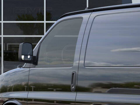 2025 GMC Savana 2500