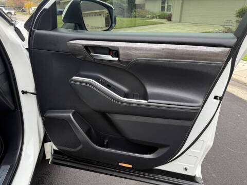 2020 Toyota Highlander Hybrid Limited