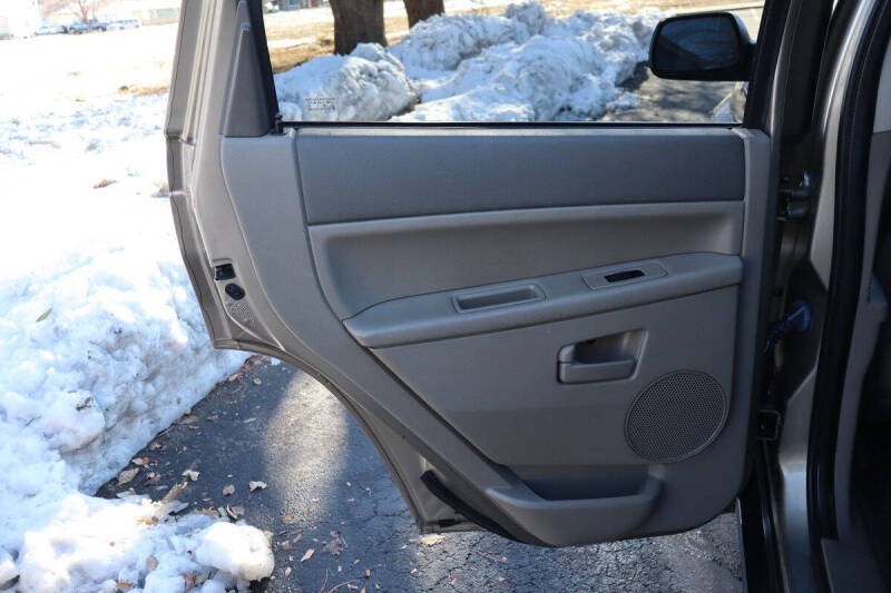 2005 Jeep Grand Cherokee Laredo