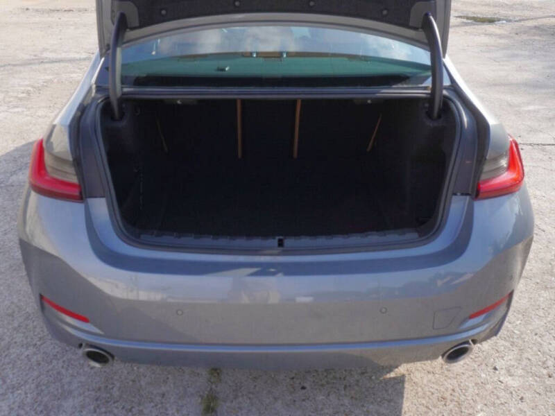 2024 BMW 3 Series 330i