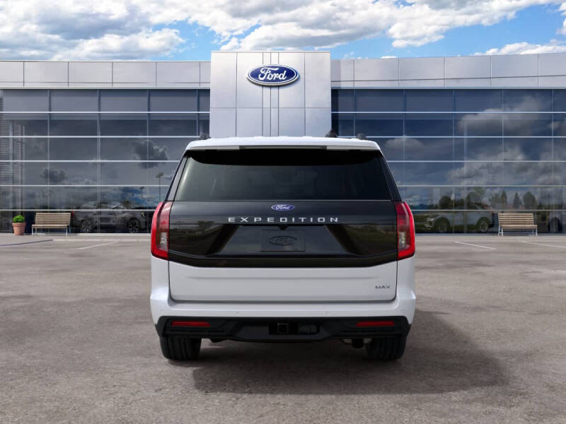 2027 Ford Expedition MAX Active