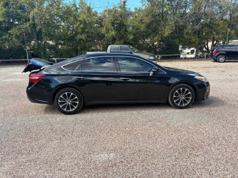 2016 Toyota Avalon XLE