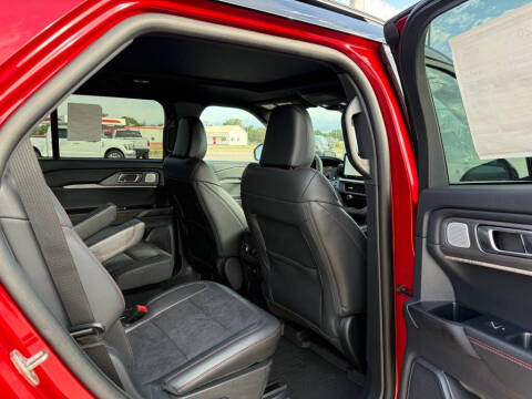 2025 Ford Explorer ST