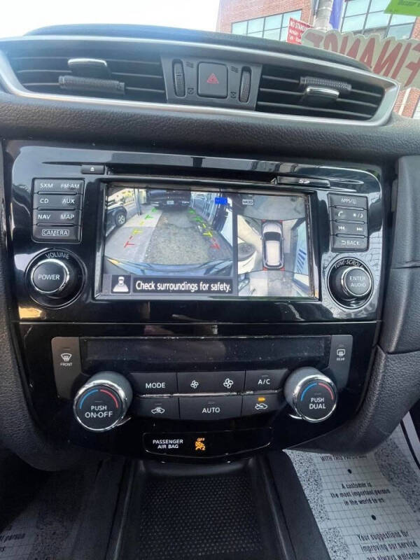 2017 Nissan Rogue SV