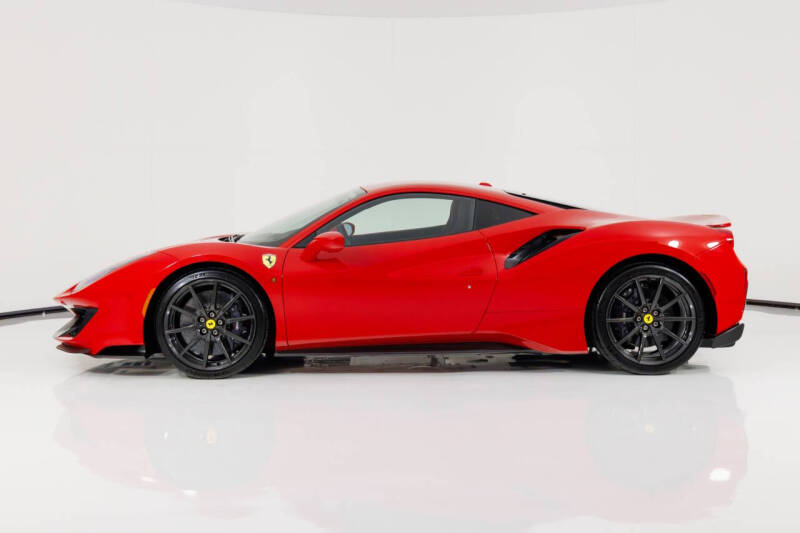 2019 Ferrari 488 Pista