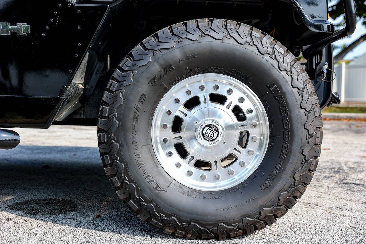 2004 HUMMER H1 18