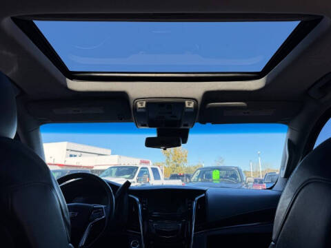 2017 Cadillac Escalade Luxury