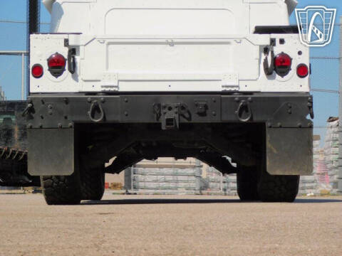 2008 AM General Hummer