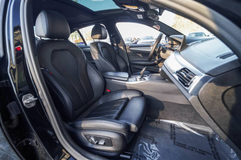 2019 BMW 5 Series 530i