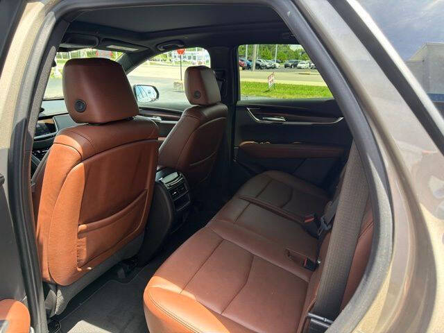 2022 Cadillac XT5 Premium Luxury