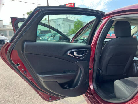 2016 Chrysler 200 Limited