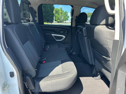 2017 Nissan Titan S