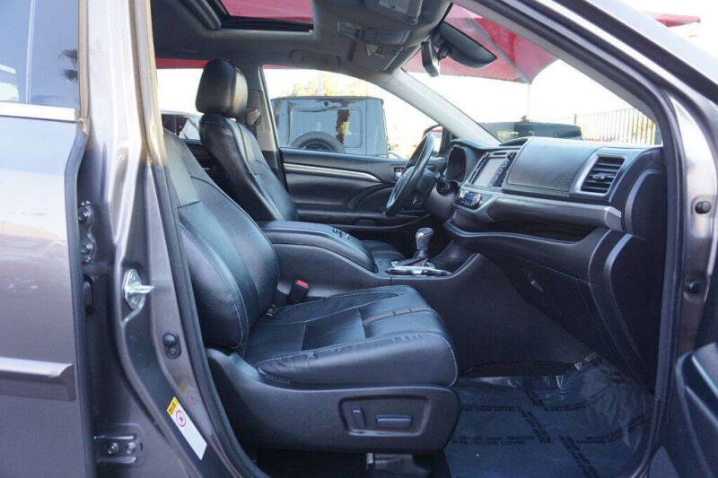 2017 Toyota Highlander