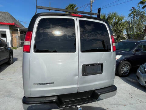 2017 Chevrolet Express LT 3500