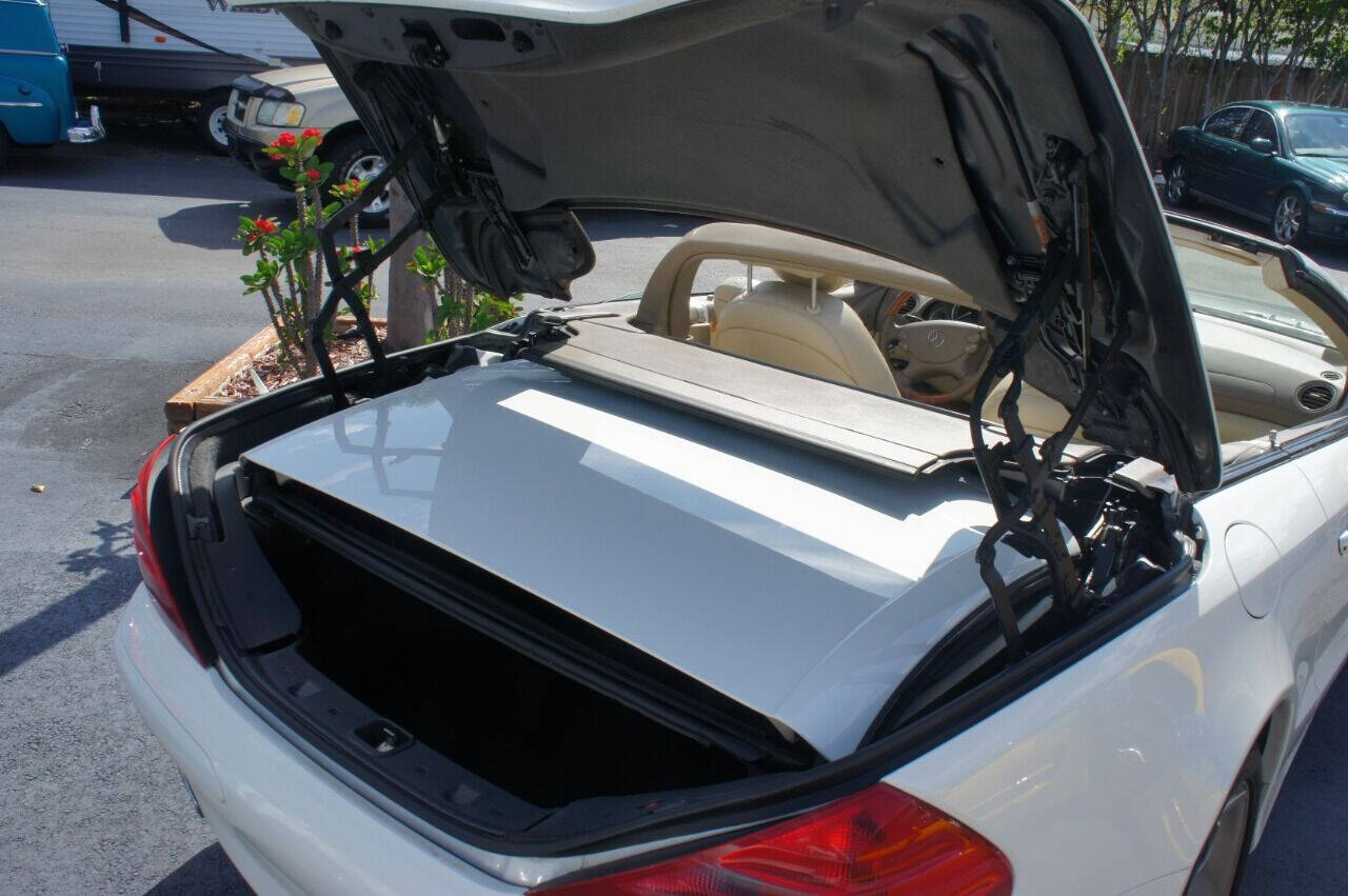 2003 Mercedes-Benz SL-Class 9