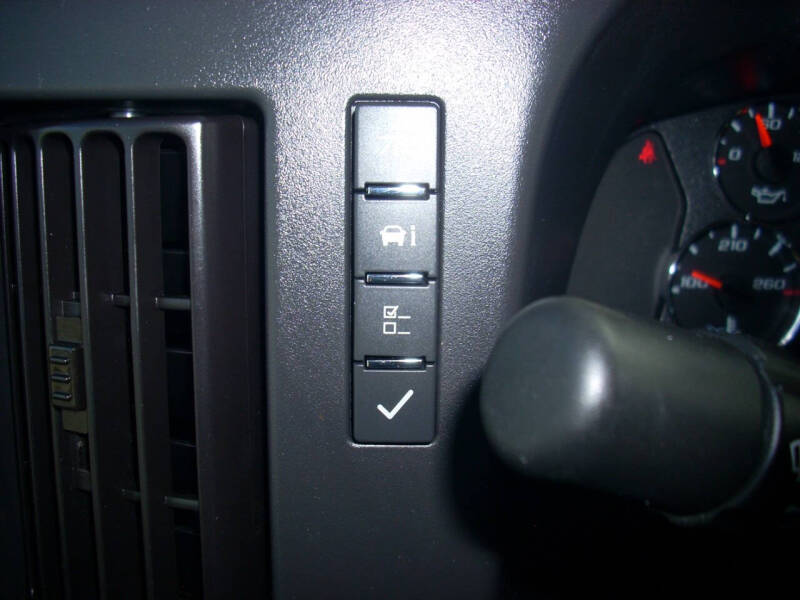 2024 Chevrolet Express LT 3500