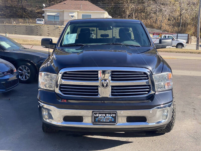 2018 RAM 1500 SLT
