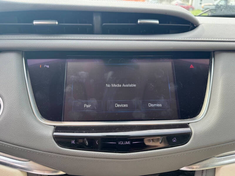 2017 Cadillac XT5 Luxury