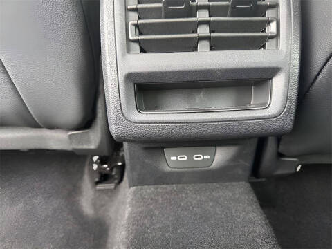 2024 Volkswagen Golf GTI SE