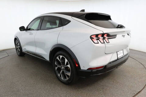 2022 Ford Mustang Mach-E Premium