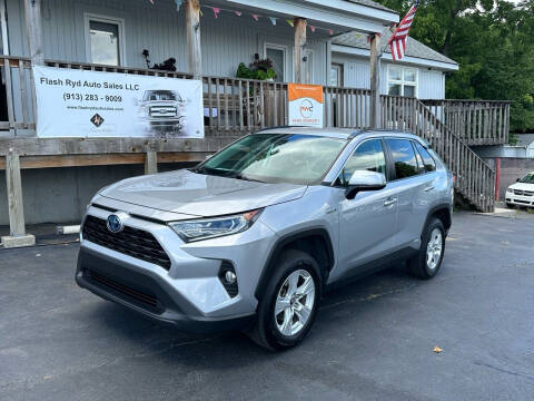 2020 Toyota RAV4 Hybrid for sale at Flash Ryd Auto Sales in Kansas City KS