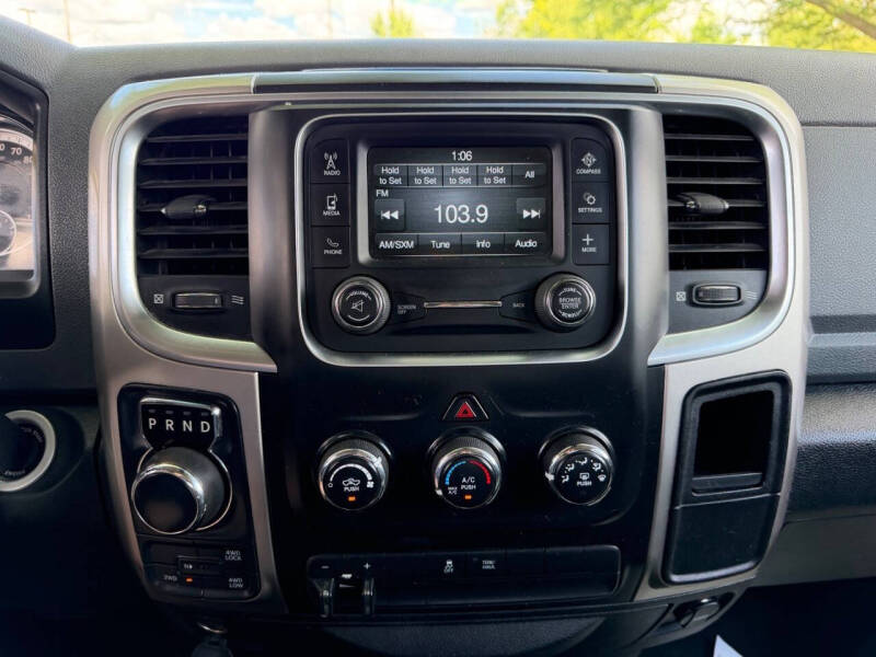 2017 RAM 1500 SLT