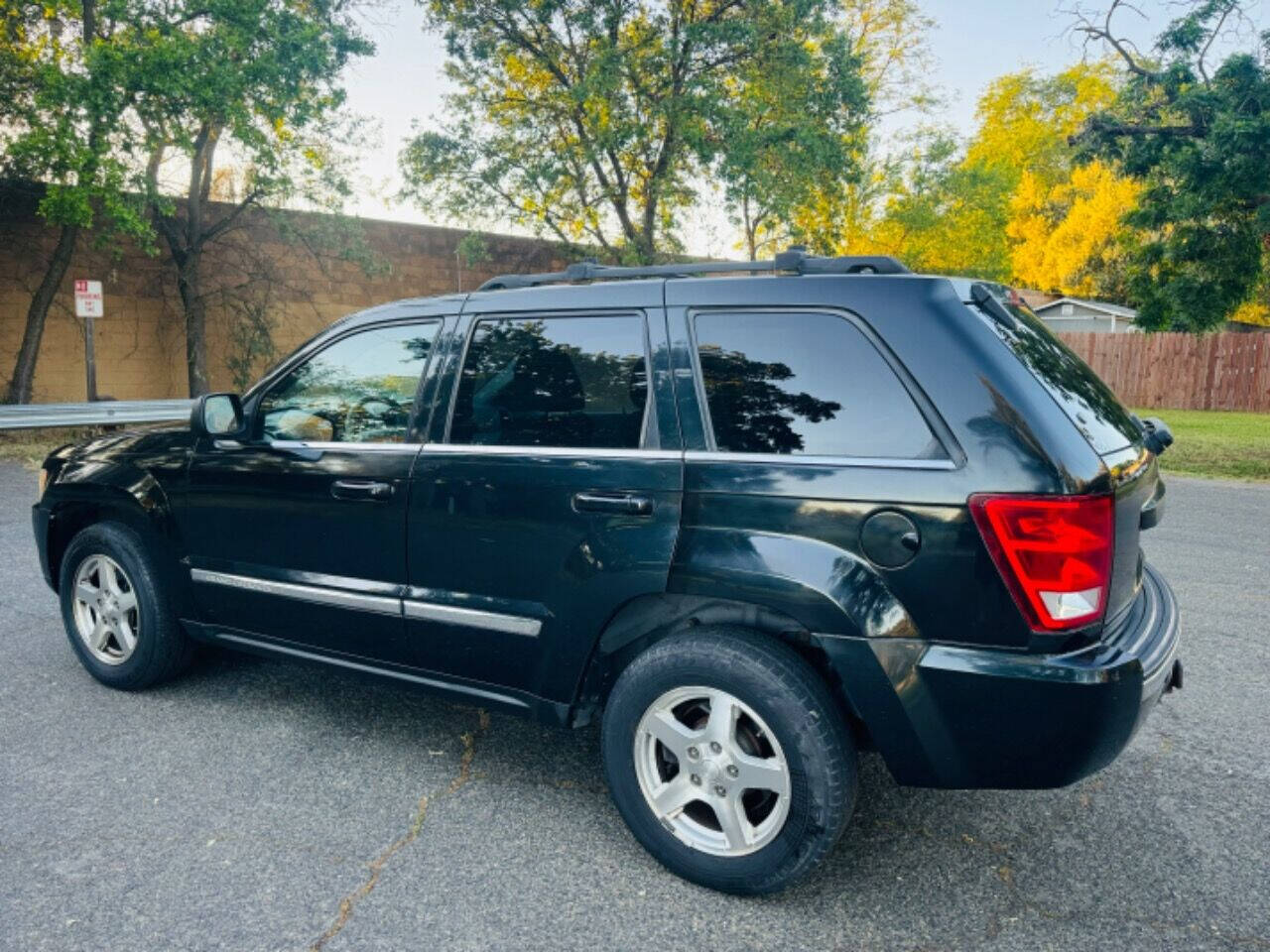 2005 Jeep Grand Cherokee for sale at Two Brothers Auto Sales LLC in Orangevale, CA