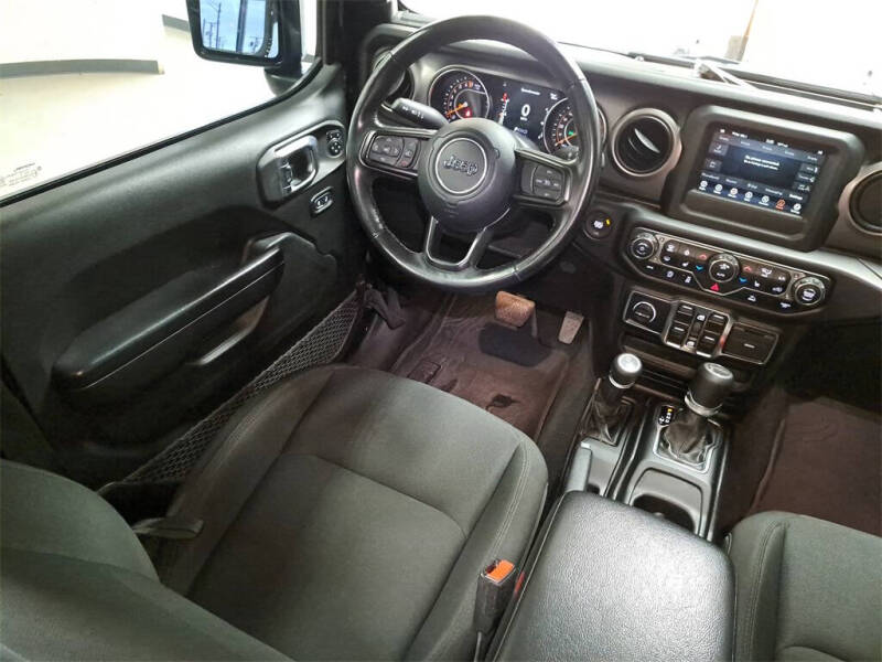 2021 Jeep Gladiator Willys