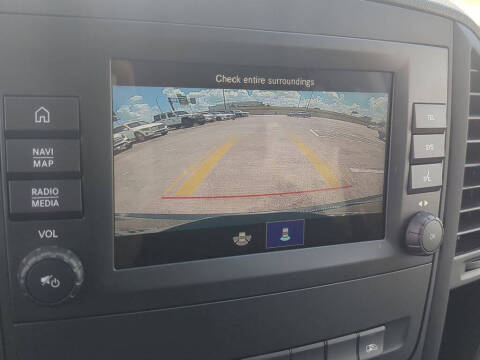 2023 Mercedes-Benz Metris Passenger