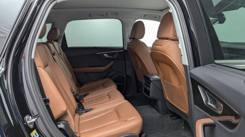 2022 Audi Q7 quattro Premium Plus 55 TFSI