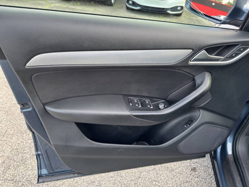2016 Audi Q3 2.0T Premium Plus
