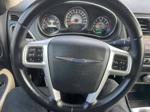 2013 Chrysler 200 Limited