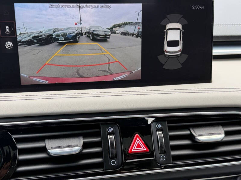 2023 Genesis G70