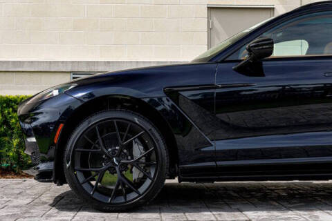 2025 Aston Martin DBX 707