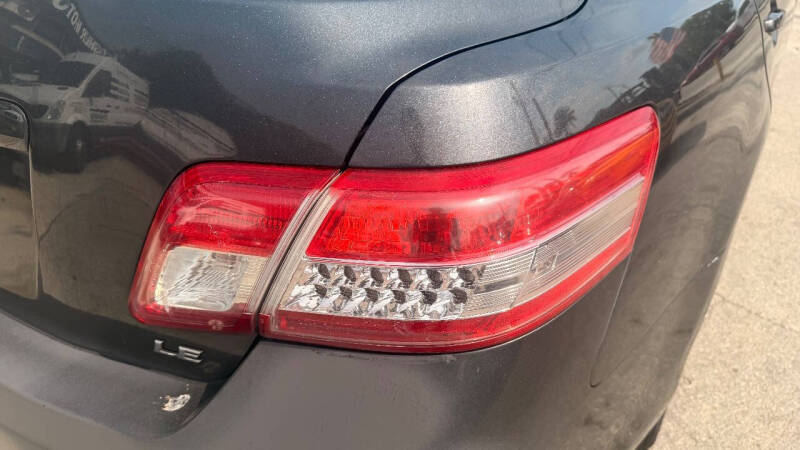 2011 Toyota Camry LE