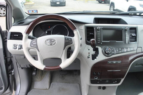 2012 Toyota Sienna Limited 7-Passenger