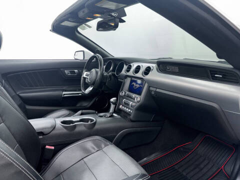 2020 Ford Mustang EcoBoost Premium