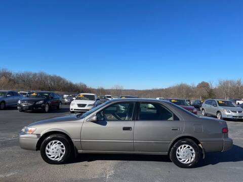 1998 Toyota Camry for sale at CARS PLUS CREDIT in Independence MO