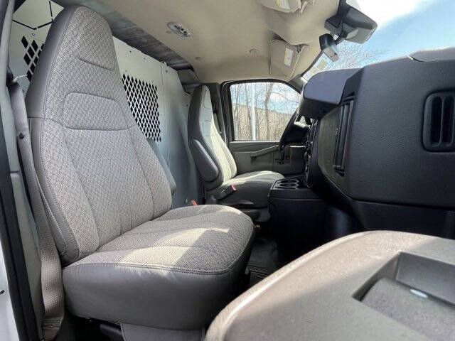 2024 Chevrolet Express 3500