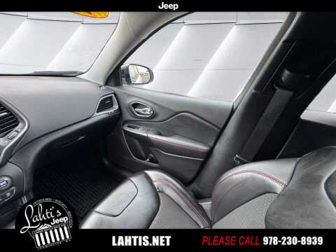 2022 Jeep Cherokee Trailhawk