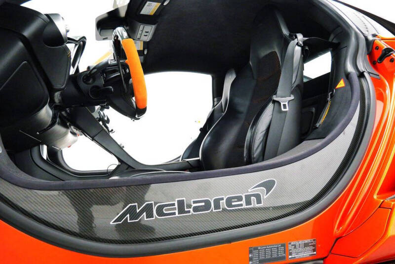 2012 McLaren MP4-12C