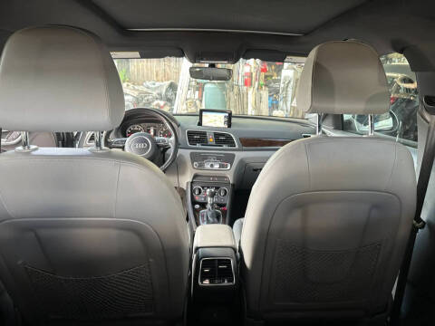 2017 Audi Q3 2.0T Premium Plus