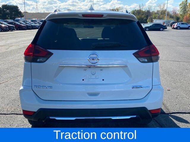 2020 Nissan Rogue SV